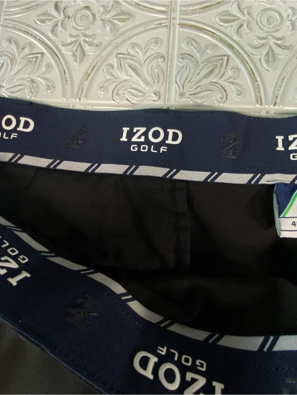 IZOD Golf Mens 46 Black Performance Golf Shorts Stretch 10” Inseam